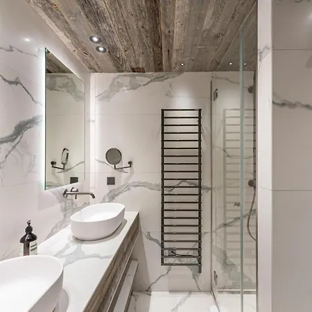 Lejlighed Sejour Confortable Dans Un Moderne Courchevel
